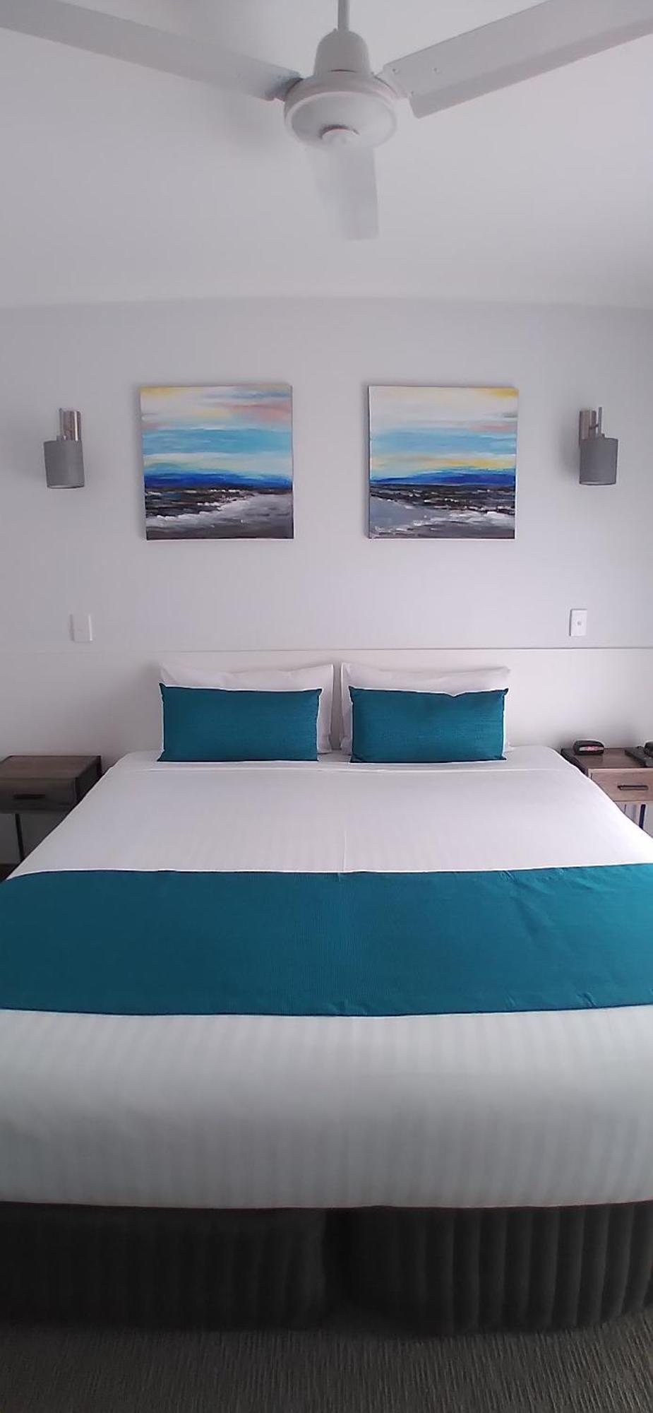 Centrepoint Motel Deniliquin Eksteriør billede