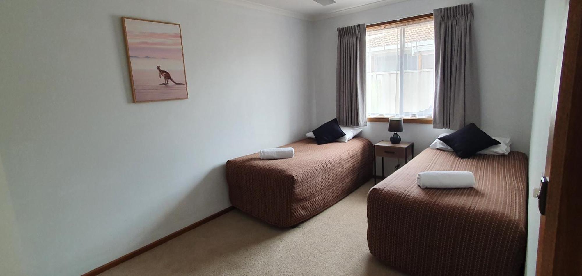 Centrepoint Motel Deniliquin Eksteriør billede